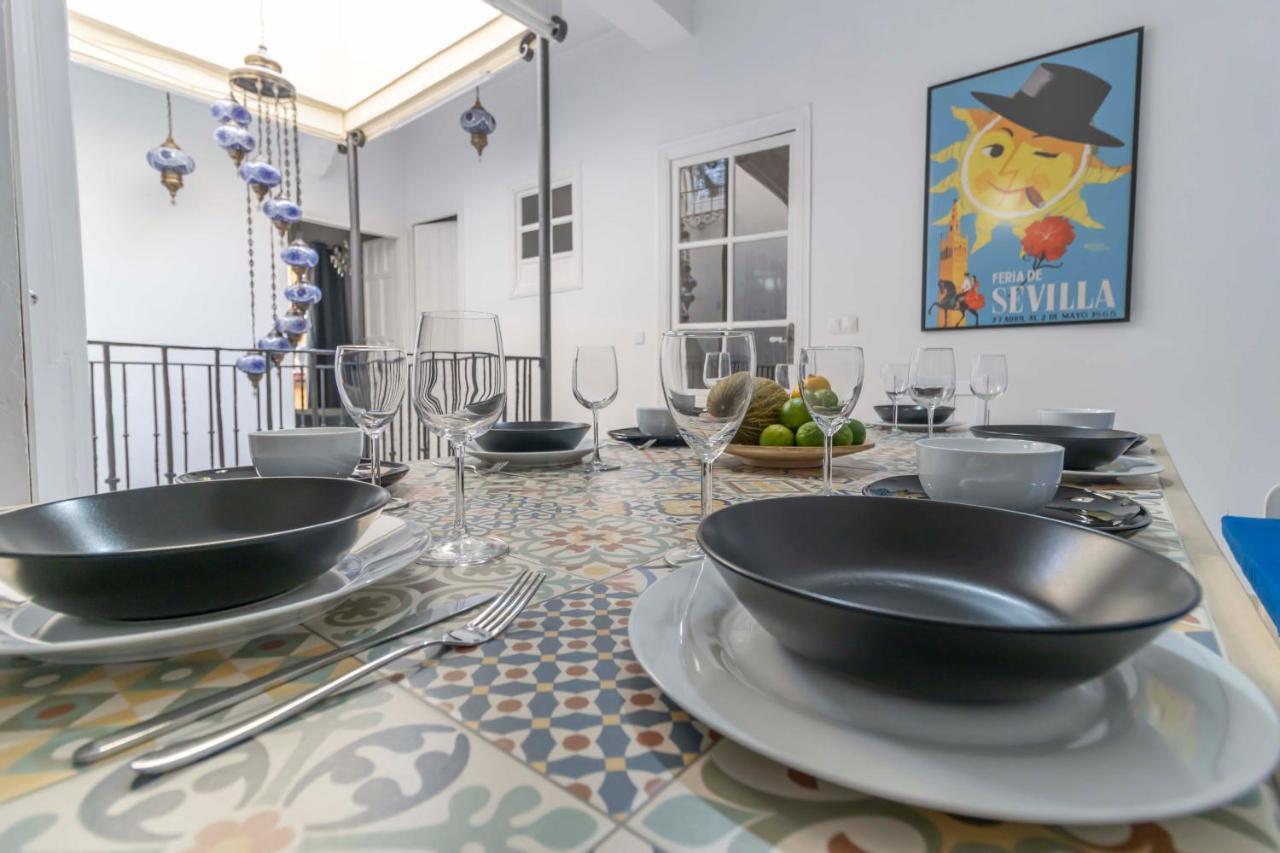 House -Rooftop&Jacuzzi -StayinSevilla Buitenkant foto
