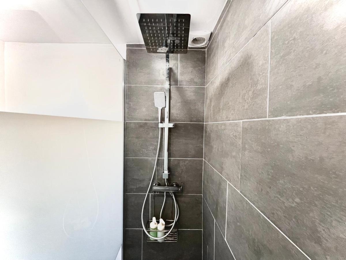 House -Rooftop&Jacuzzi -StayinSevilla Buitenkant foto