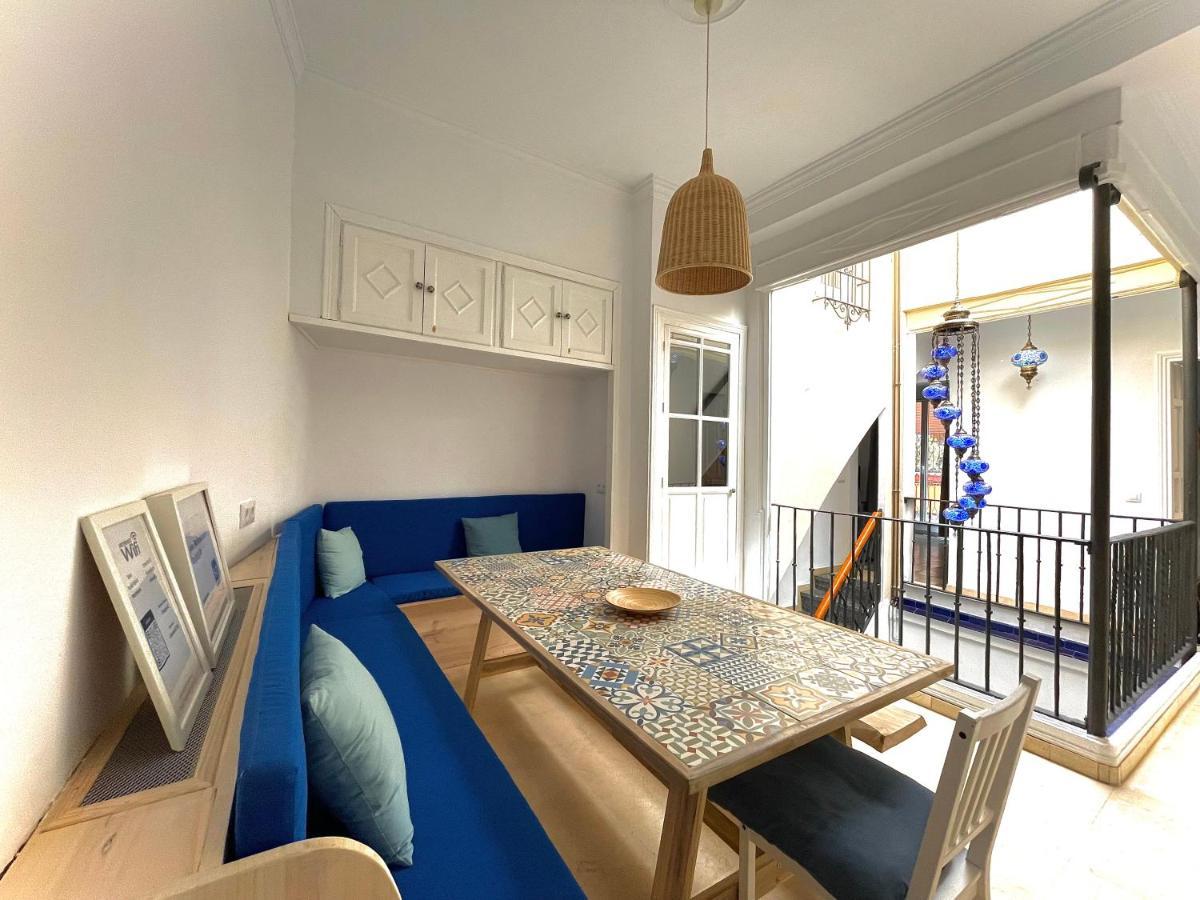 House -Rooftop&Jacuzzi -StayinSevilla Buitenkant foto